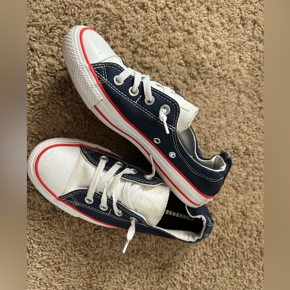 Red, white and Navy blue low Converse size 8